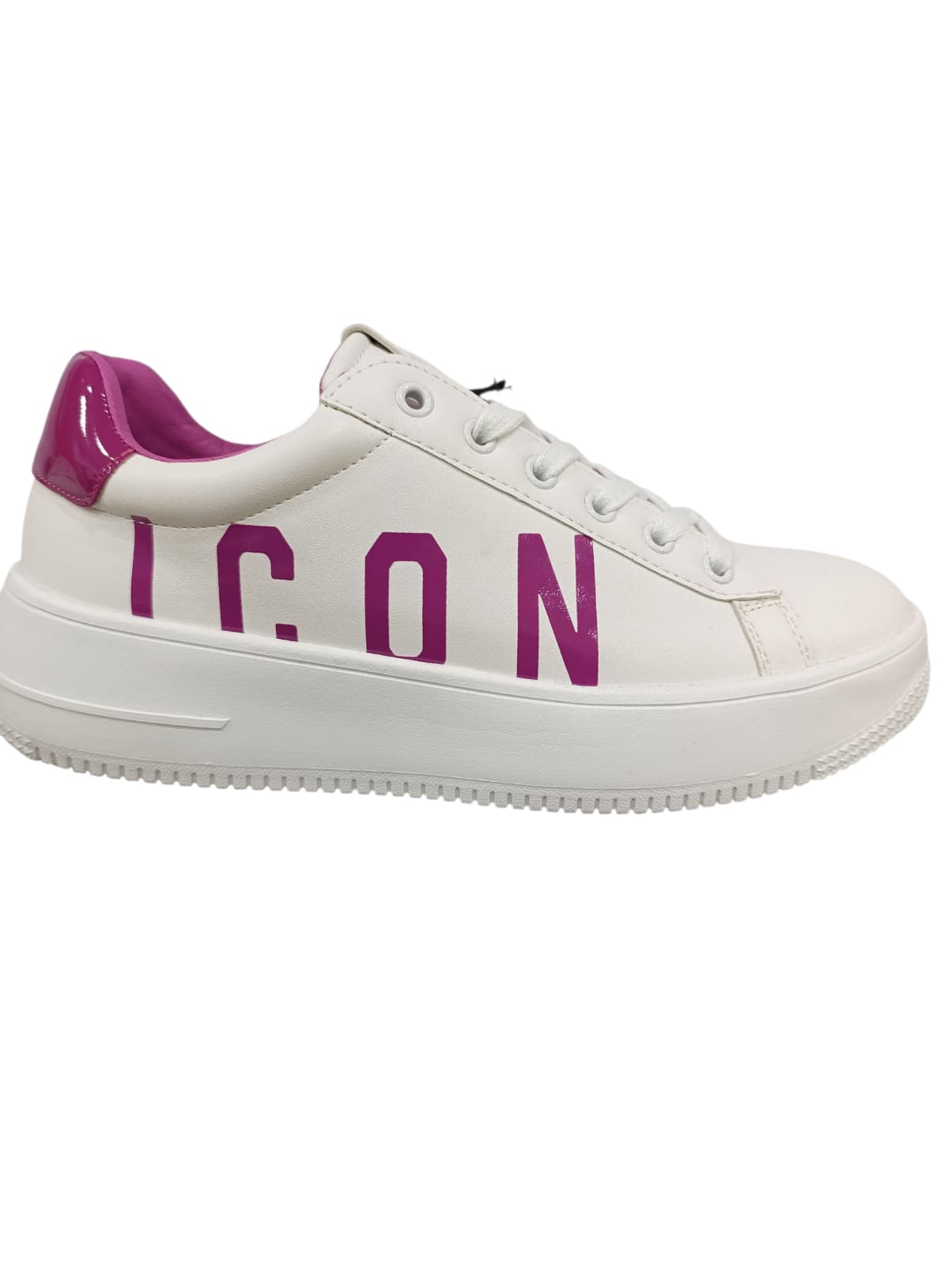 Sneakers ICON in ecopelle con logo a rilievo