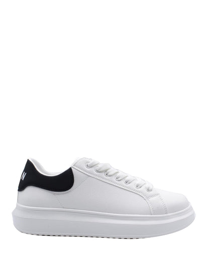 Sneakers ICON in ecopele con logo a rilievo dietro