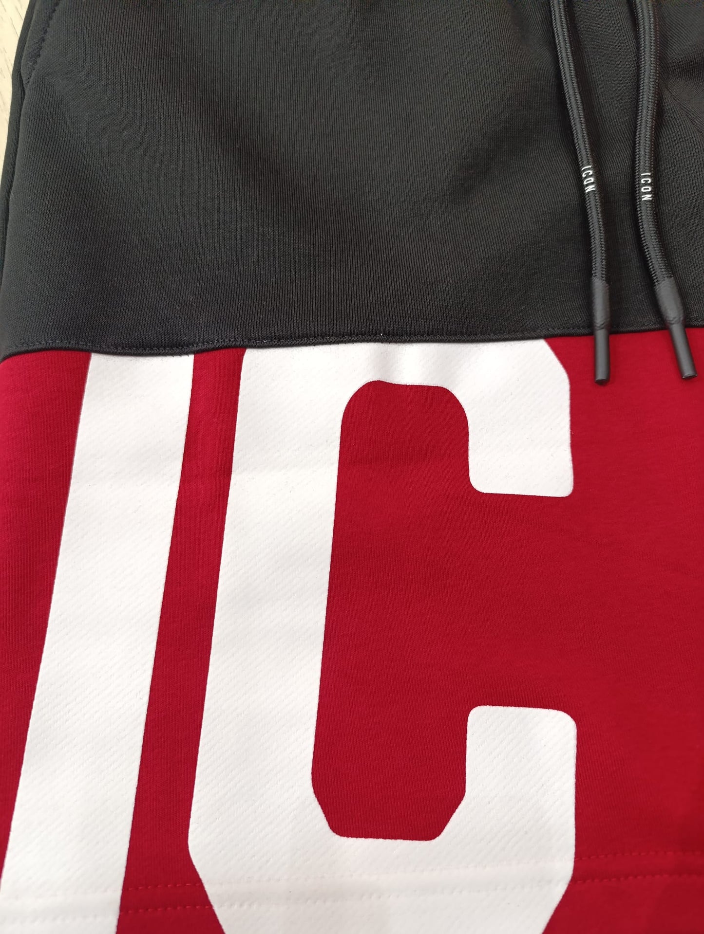 Pantaloncino ICON Maxi logo striscia rossa